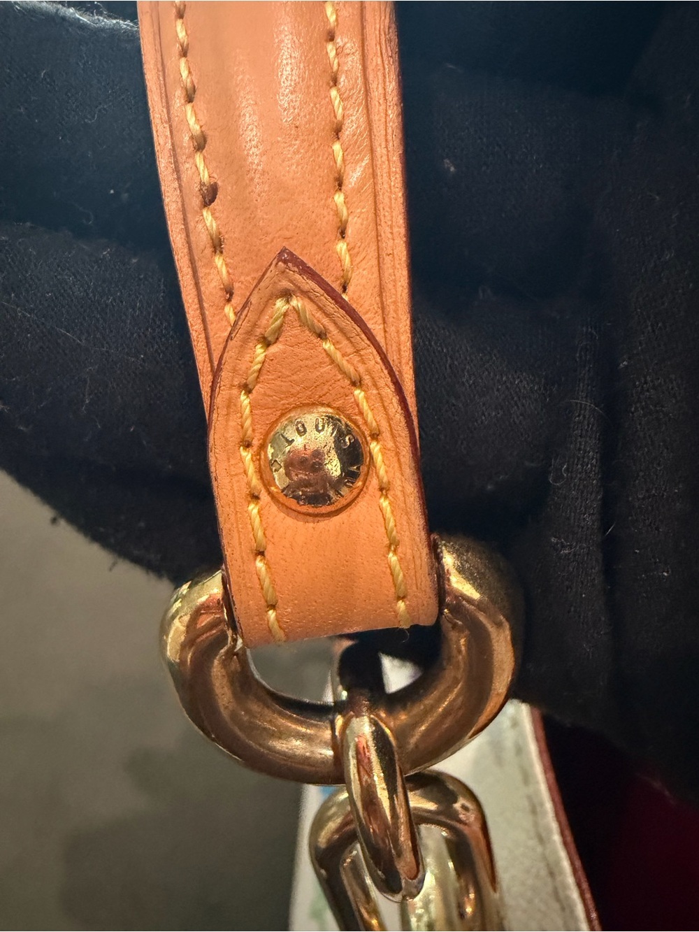 Good Auth Louis Vuitton Audra Monogram Multicolor Handbag White - Picture 7 of 13